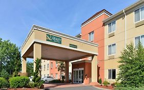 Quality Suites Stratford